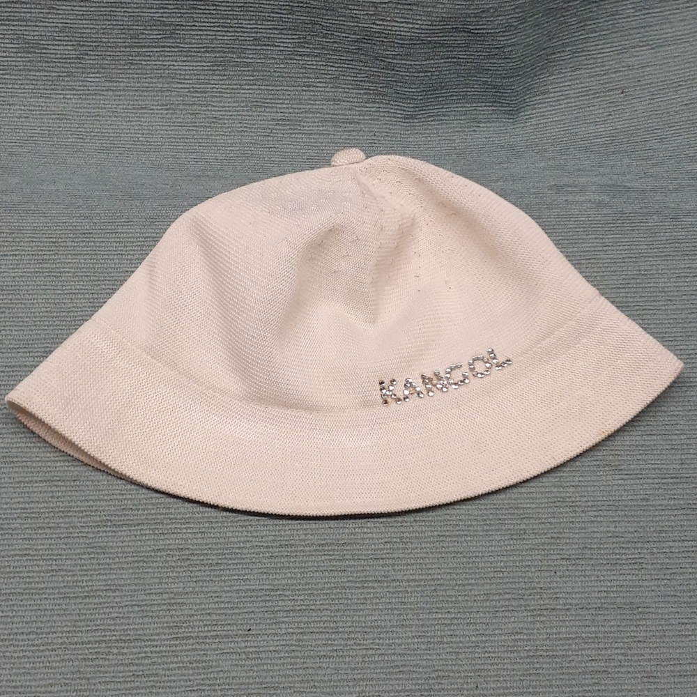 Cute Creme colored Kanjol Summer hat with bling